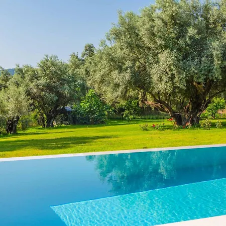 Villa Averto Irene Rachi (Lefkada)